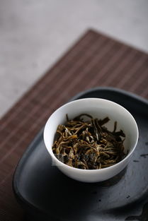 一茗一葉見(jiàn)匠心 淘寶產(chǎn)品攝影如何為“子一茗茶”正山小種賦能